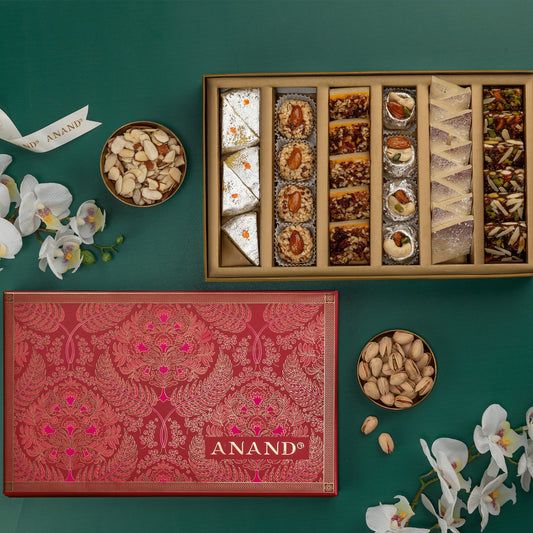 Anand's Assorted Gift Box - Cosmic Arena (800g)